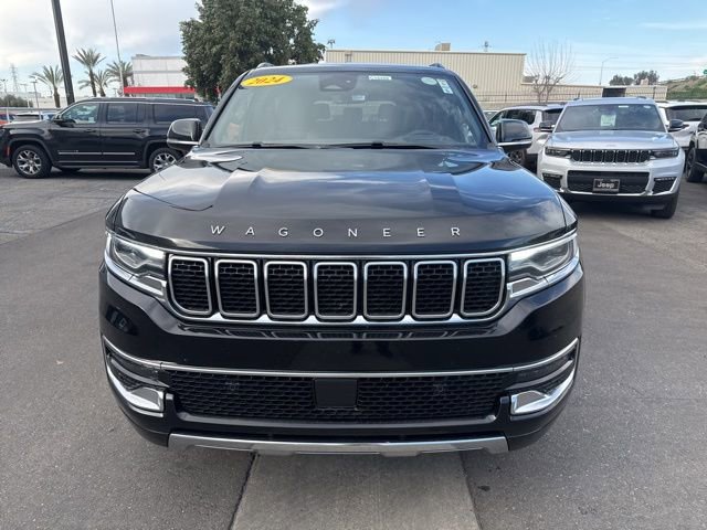 Certified 2024 Jeep Wagoneer Series III w/ Flexible Seating Group image 9