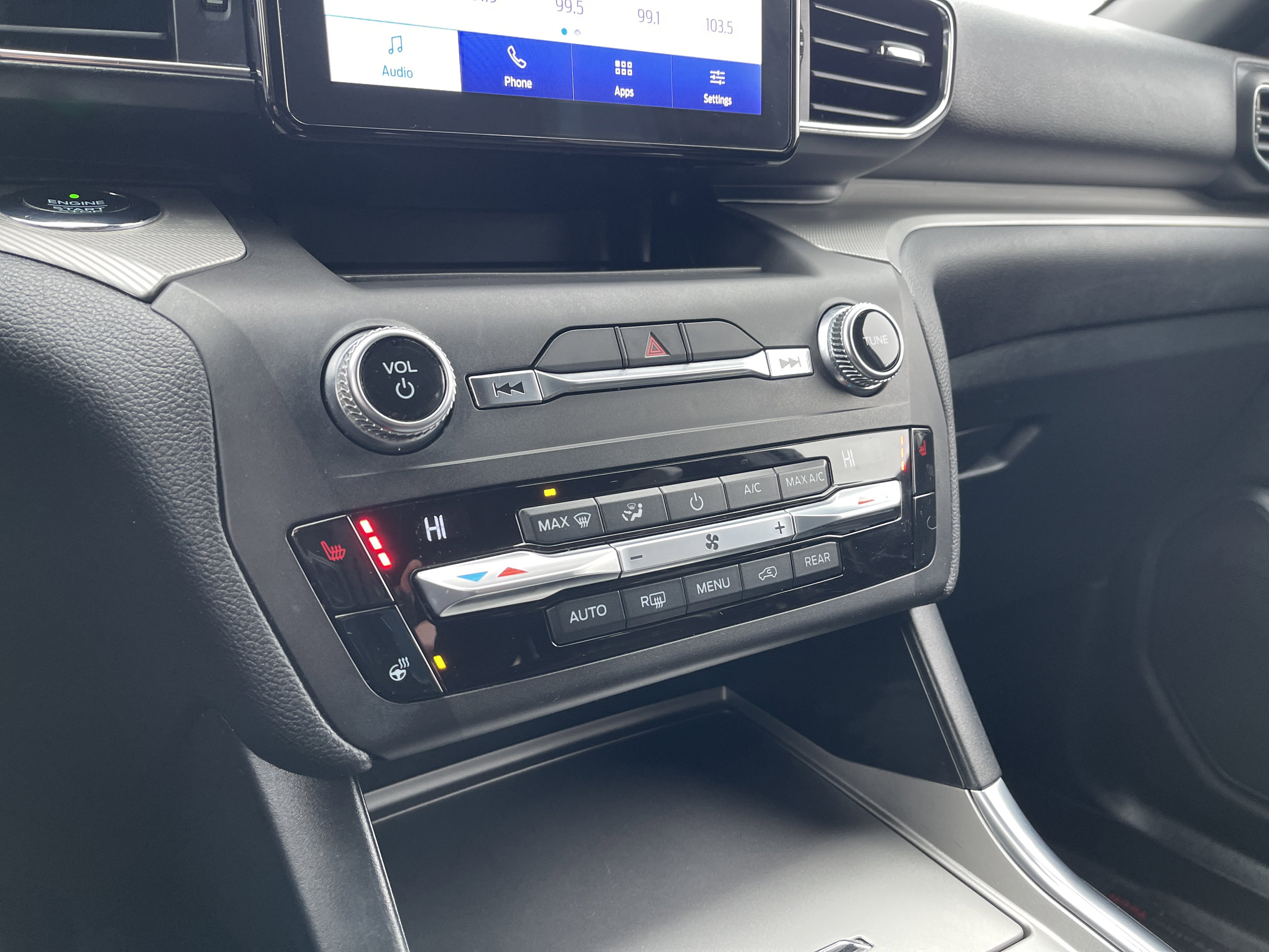 Certified 2020 Ford Explorer XLT w/ Equipment Group 202A image 20