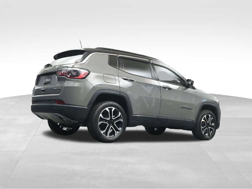 Used 2023 Jeep Compass Limited AWD/4WD image 28