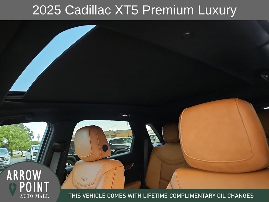 Used 2025 Cadillac XT5 Premium Luxury AWD/4WD image 22