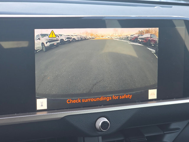 Used 2023 Toyota Crown XLE image 33