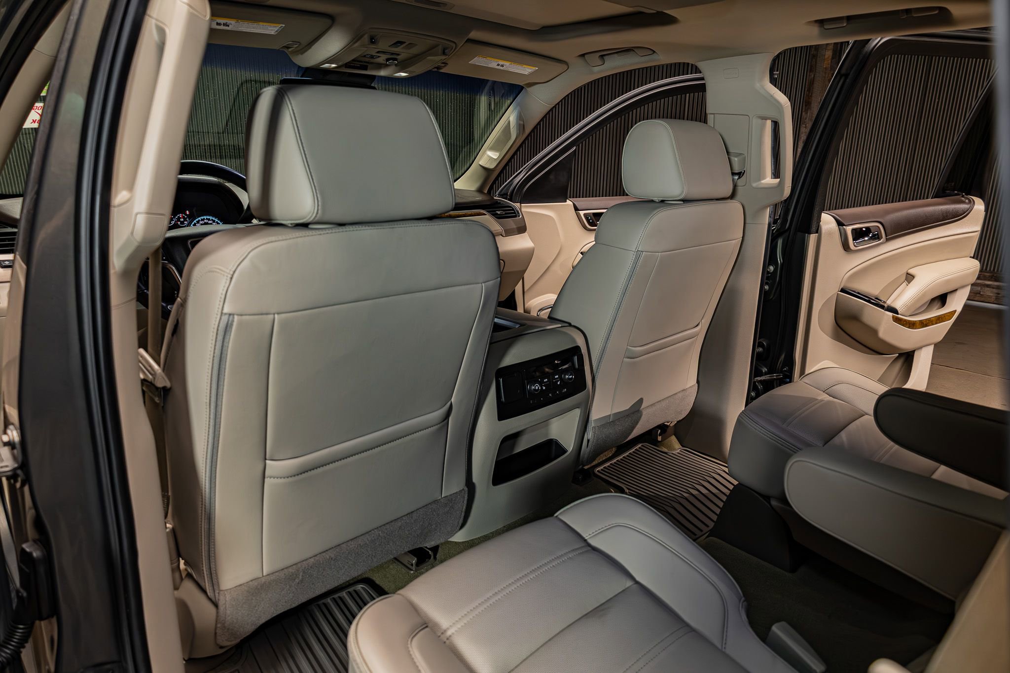 Used 2017 GMC Yukon Denali w/ Open Road Package AWD/4WD image 21