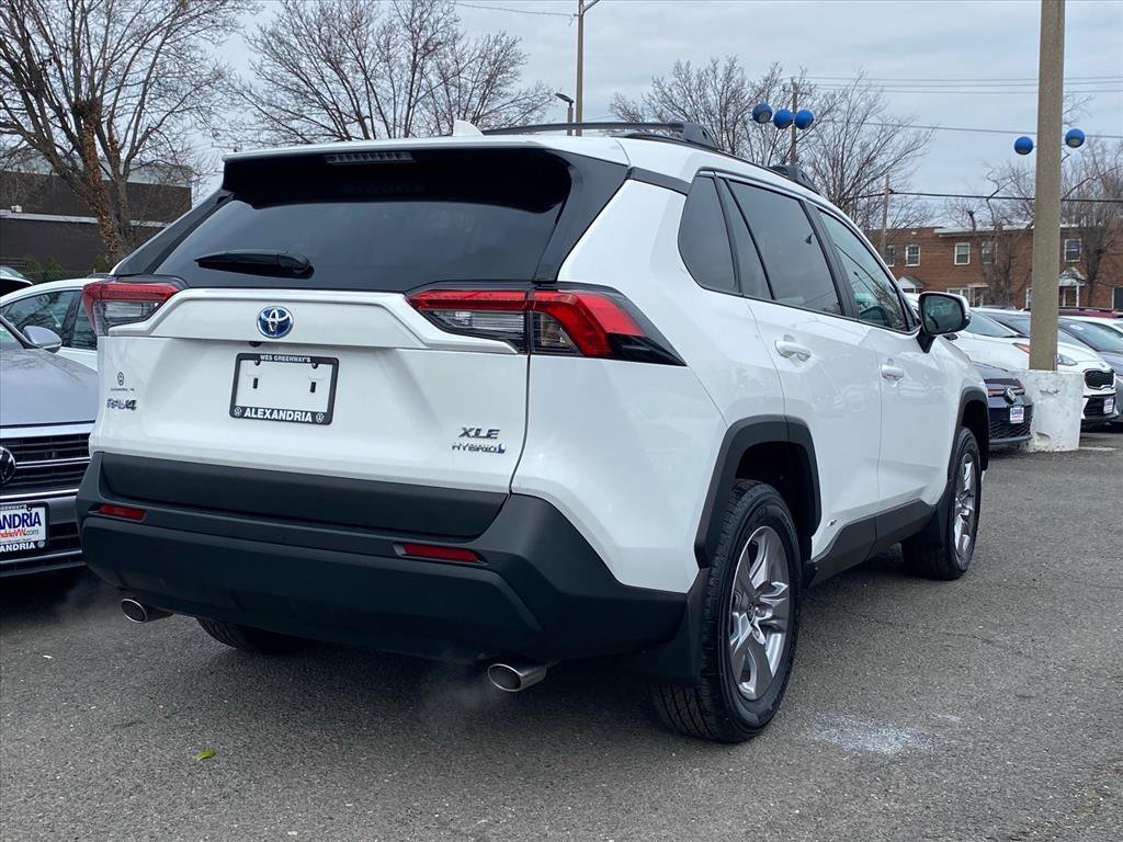 Used 2024 Toyota RAV4 XLE image 3