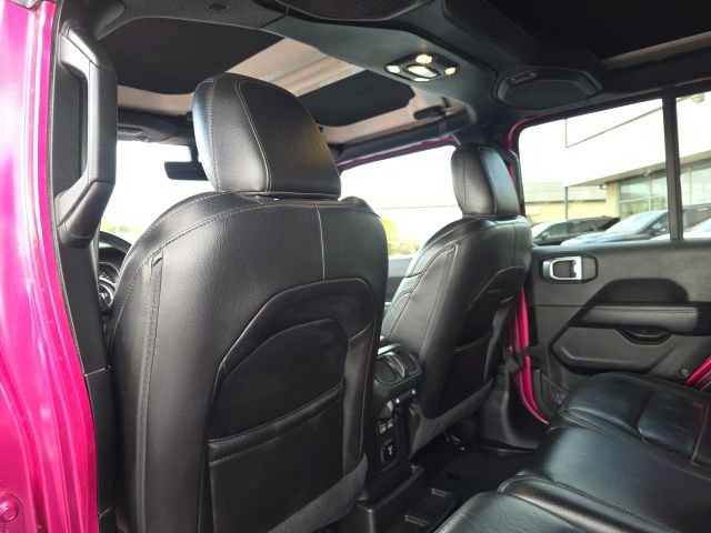 Used 2022 Jeep Wrangler Unlimited Sahara image 37