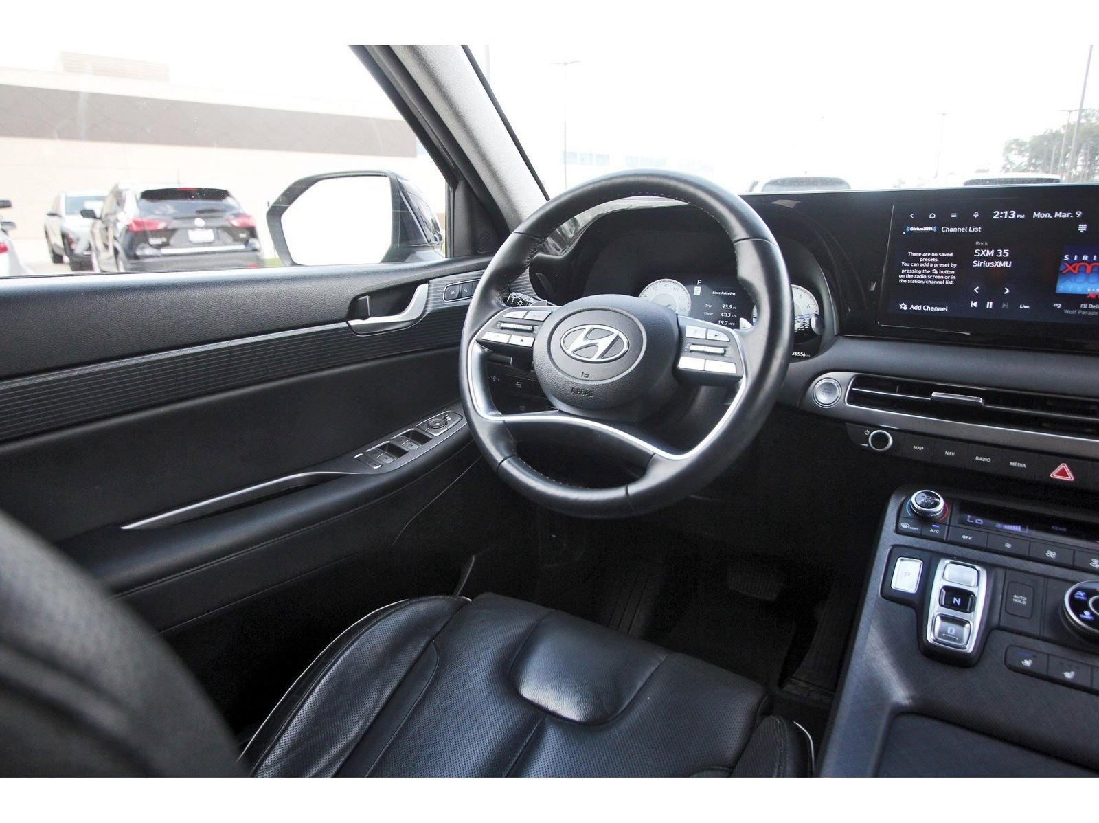 Used 2023 Hyundai Palisade Limited w/ Cargo Package image 12