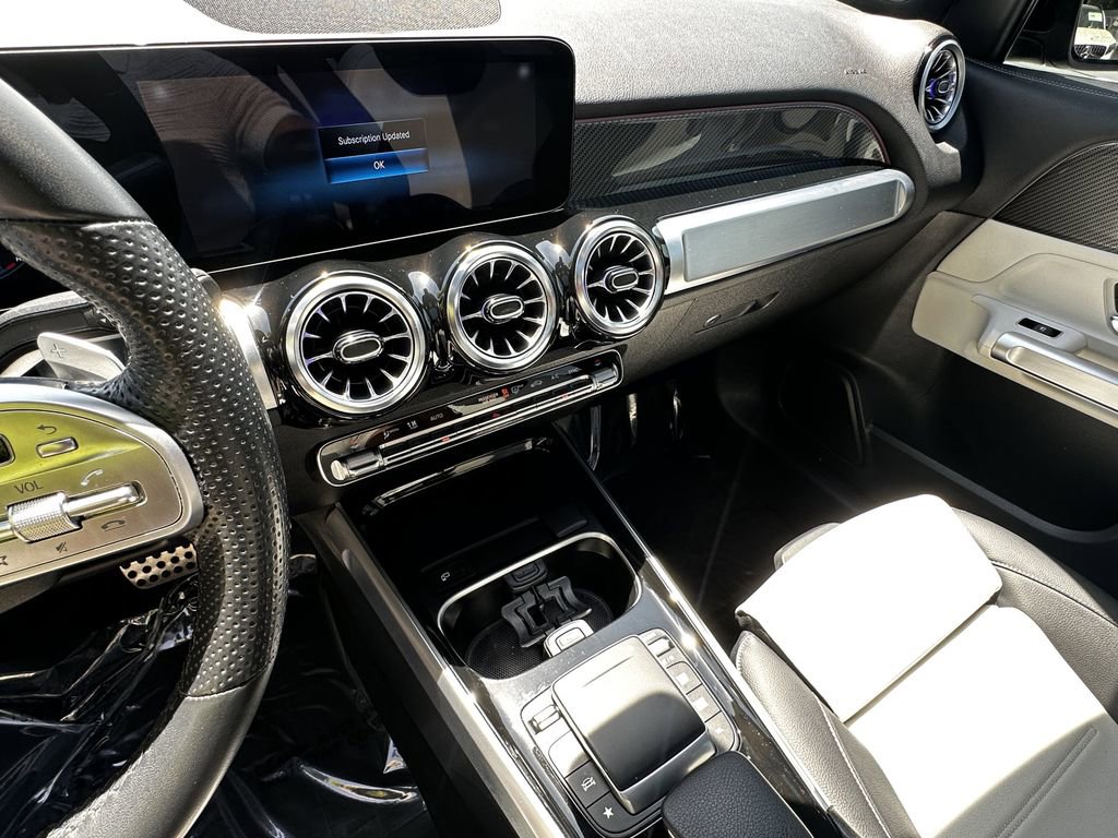 Certified 2023 Mercedes-Benz GLB 250 w/ AMG Line image 31