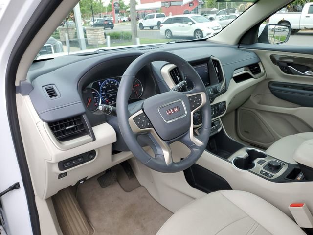 Used 2023 GMC Terrain Denali w/ Denali Premium Package AWD/4WD image 10