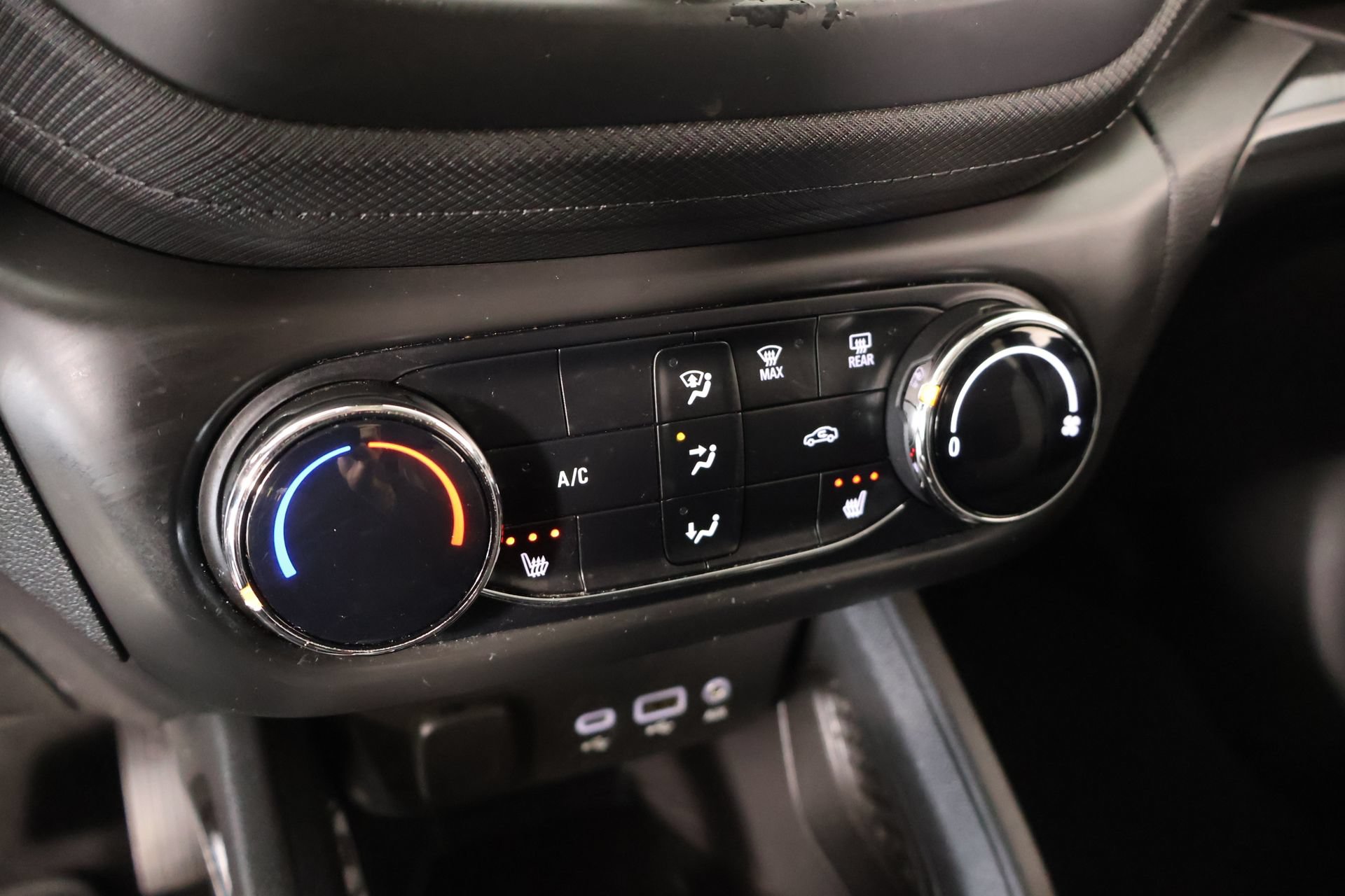 Used 2023 Chevrolet TrailBlazer LT FWD image 7