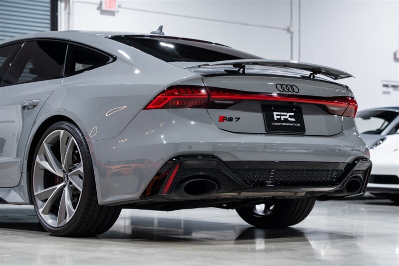 Used 2021 Audi RS 7 Sportback w/ Black Optic Package AWD/4WD image 17