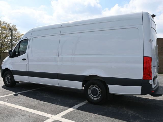 Used 2023 Mercedes-Benz Sprinter 2500 image 4
