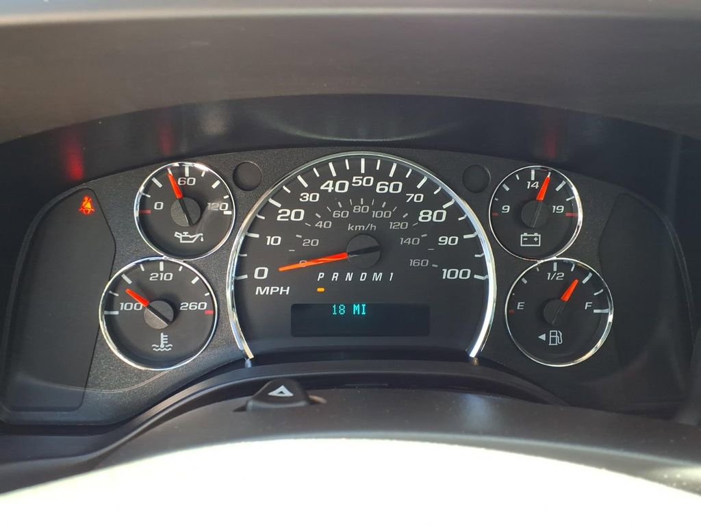 New 2026 Chevrolet Express 2500 Extended RWD image 32