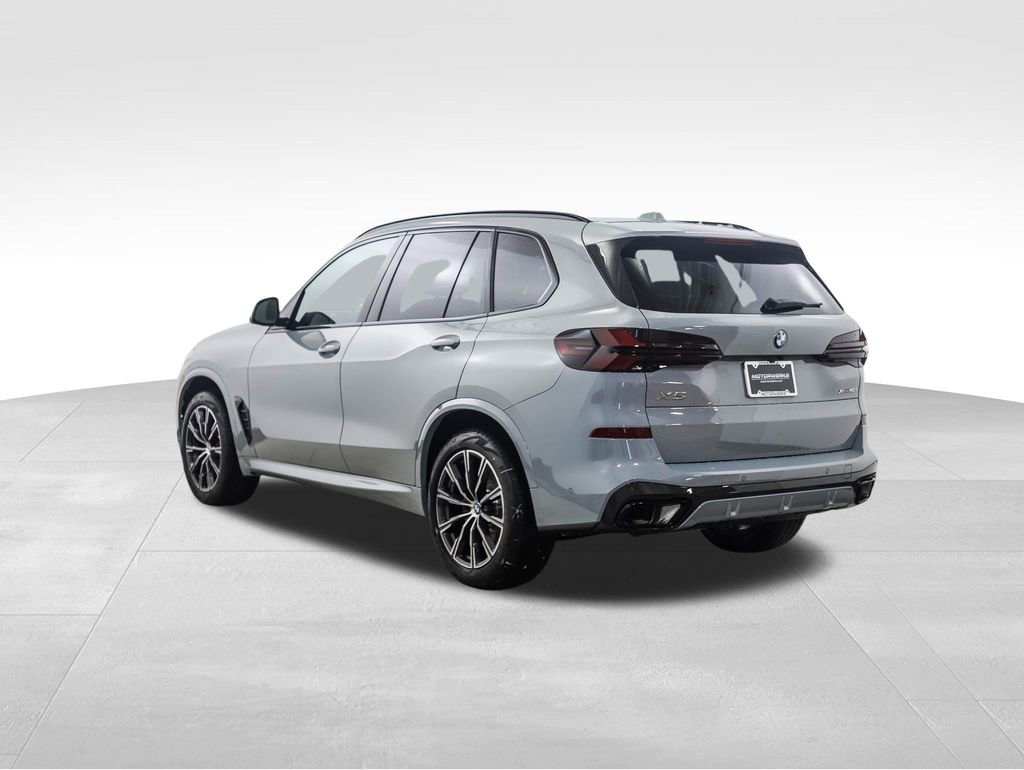 New 2026 BMW X5 xDrive40i w/ Executive Package image 3