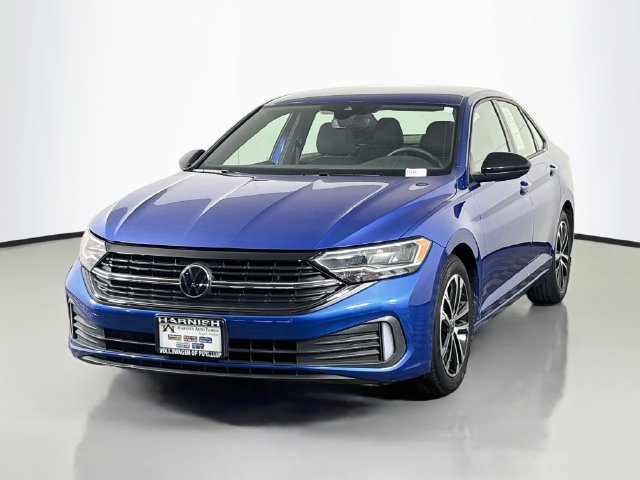 Used 2024 Volkswagen Jetta Sport FWD image 3