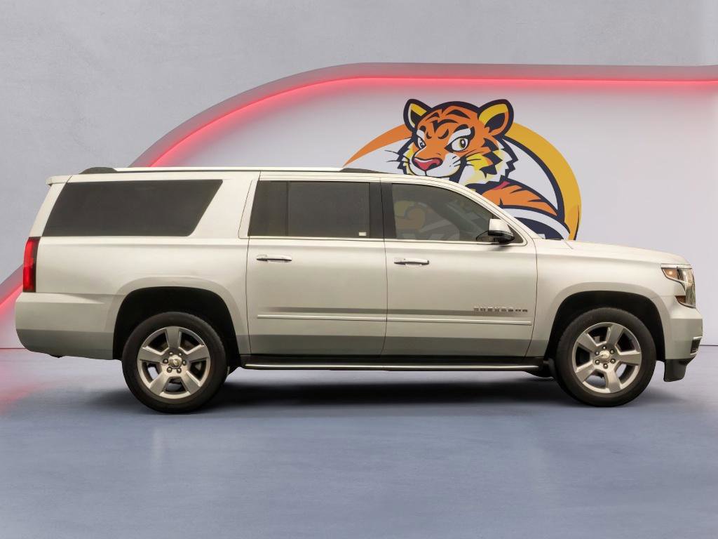 Used 2020 Chevrolet Suburban Premier RWD image 4