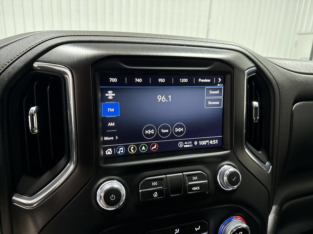 Used 2022 GMC Sierra 2500 AT4 w/ AT4 Preferred Package AWD/4WD image 13