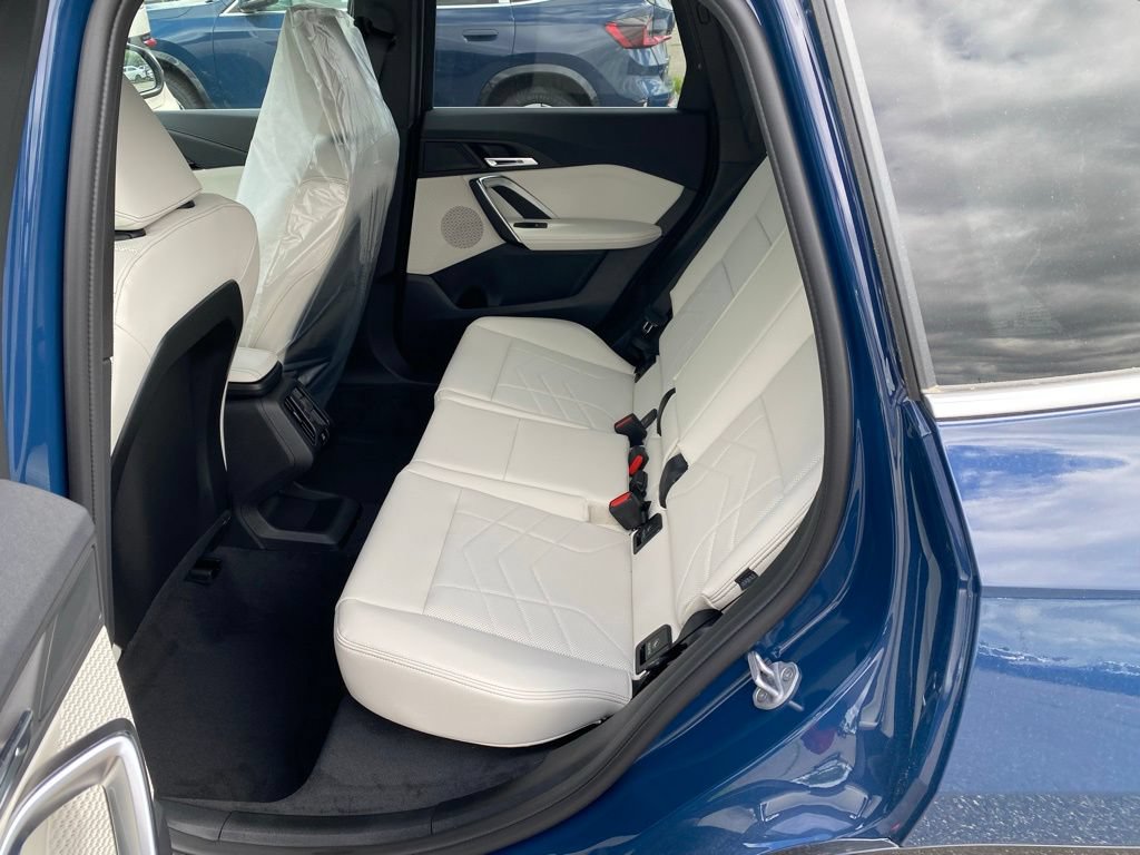 New 2026 BMW X1 xDrive28i w/ Convenience Package AWD/4WD image 8
