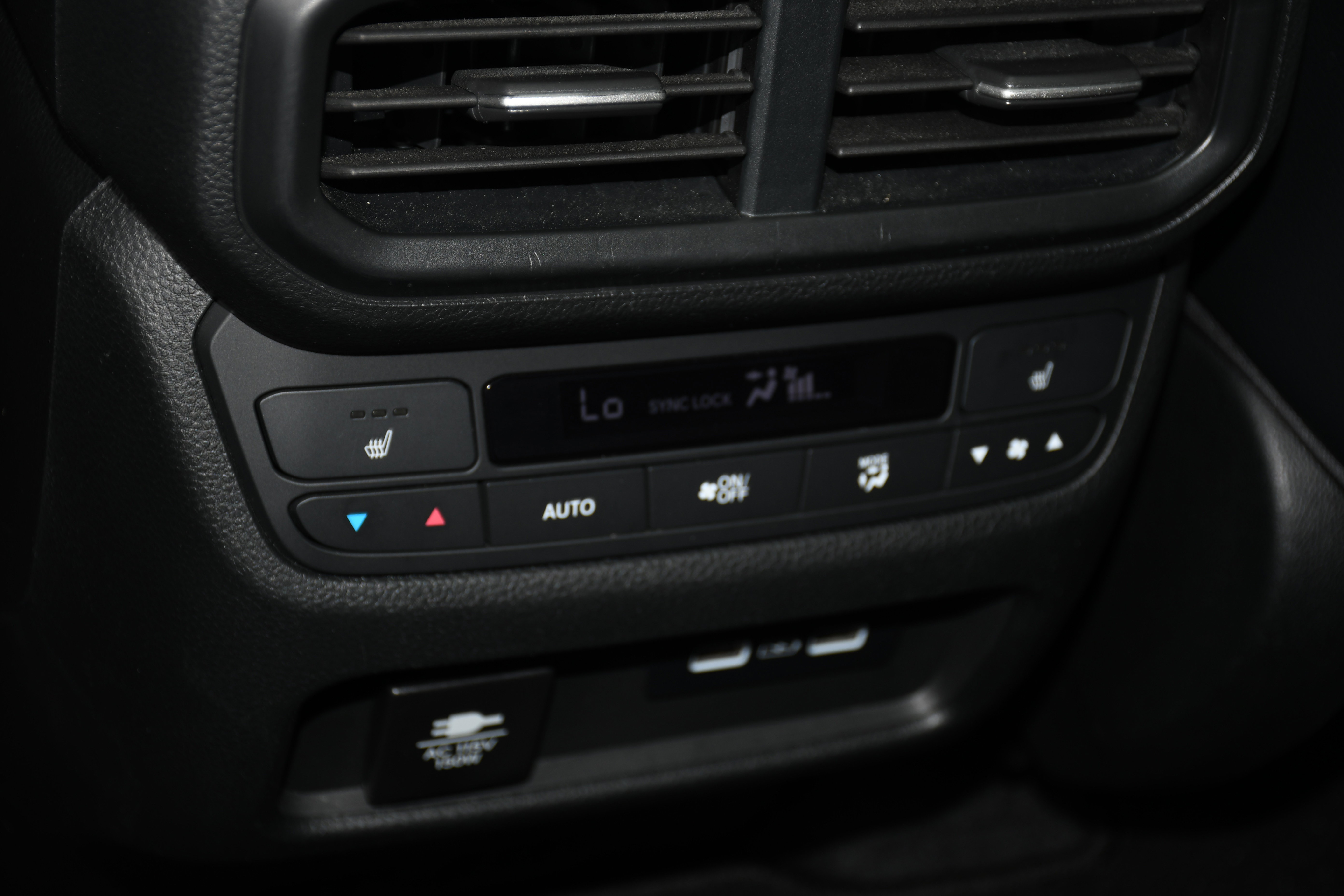 Used 2023 Honda Pilot Elite image 18
