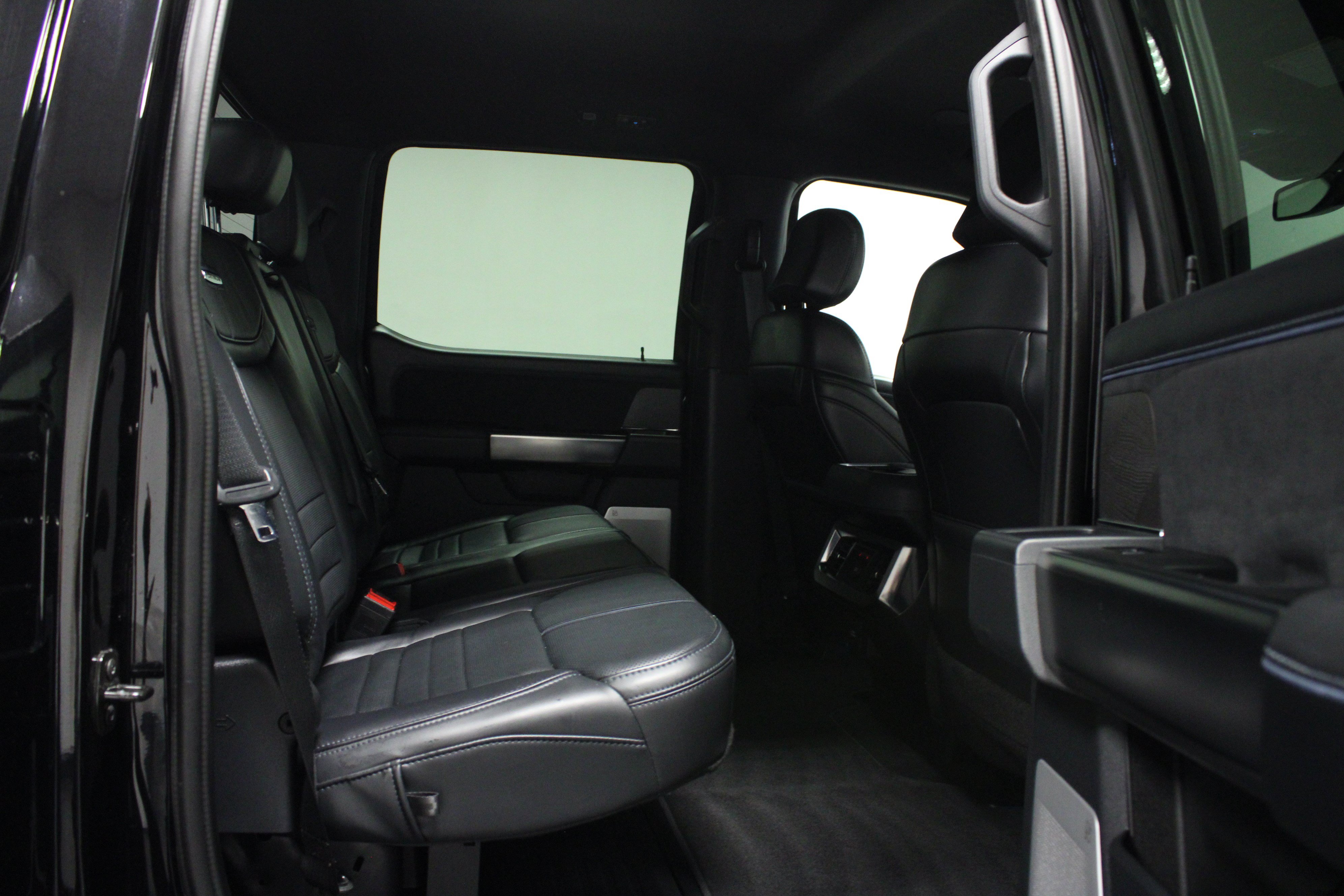 Used 2025 Ford F250 Platinum AWD/4WD image 15