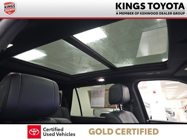 Used 2023 Toyota Sequoia Platinum image 9