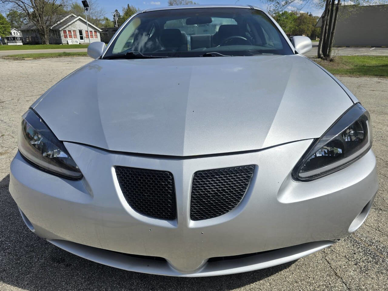 Used 2004 Pontiac Grand Prix GT FWD image 2