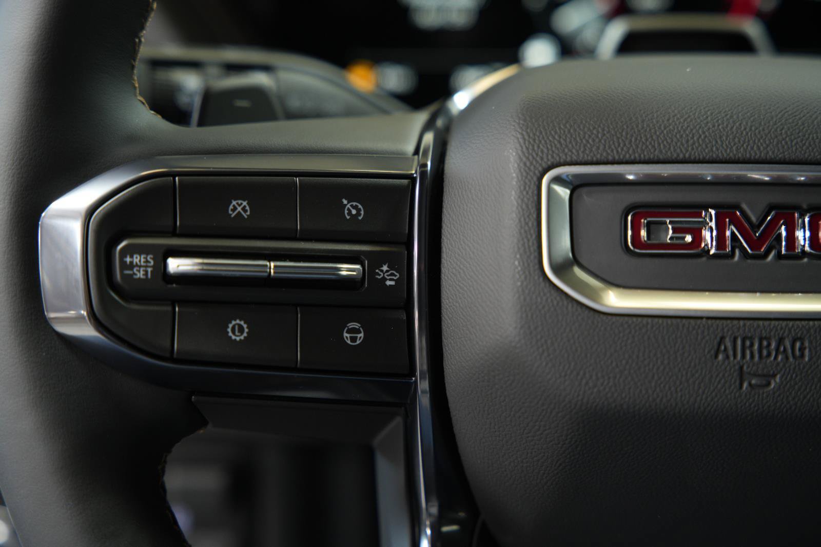 New 2026 GMC Yukon XL AT4 w/ AT4 Premium Plus Package AWD/4WD image 41