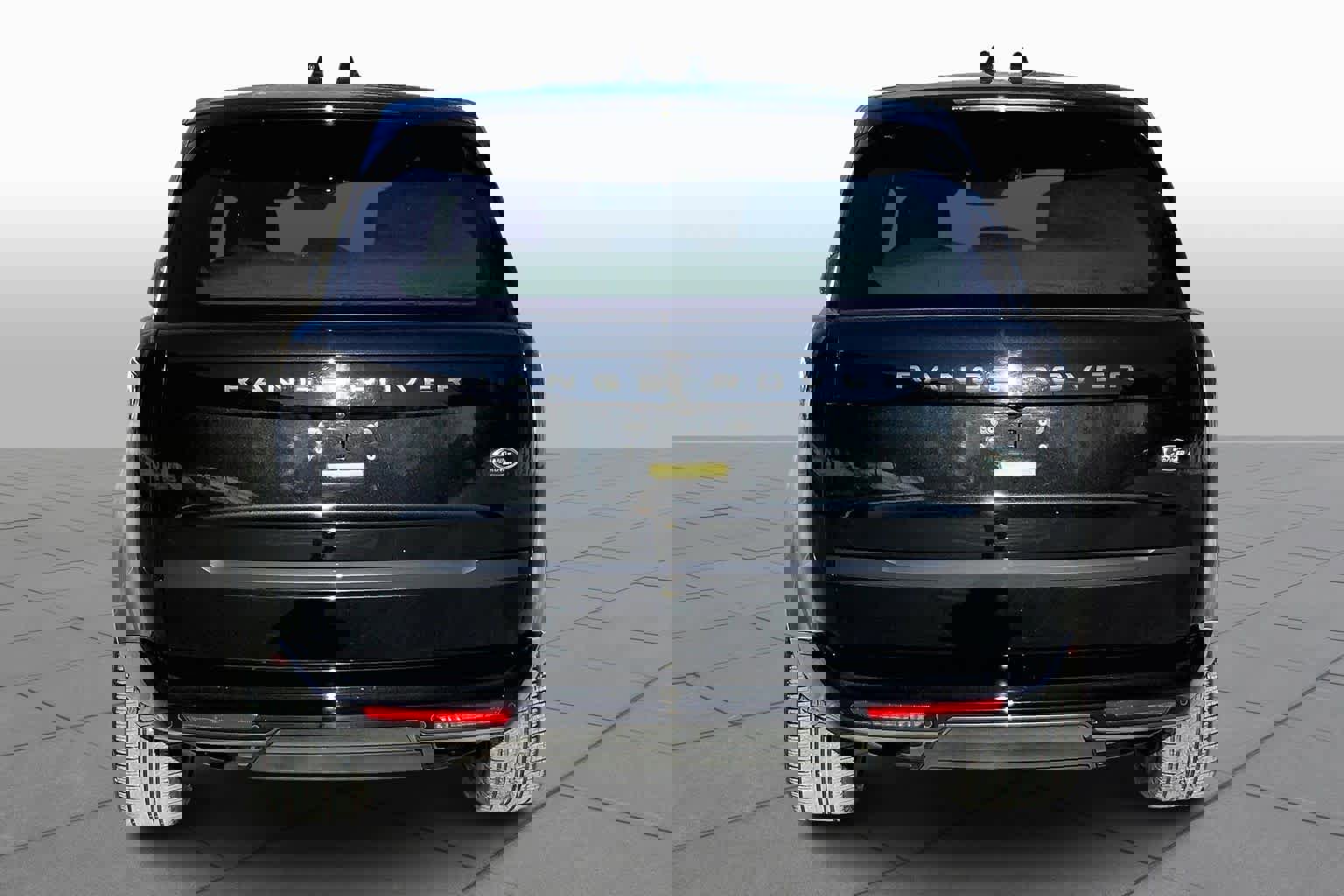 Used 2023 Land Rover Range Rover Autobiography image 5