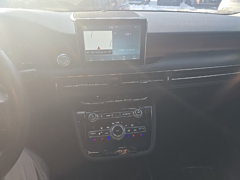 Used 2020 Lincoln Corsair Reserve w/ Equipment Group 201A image 11