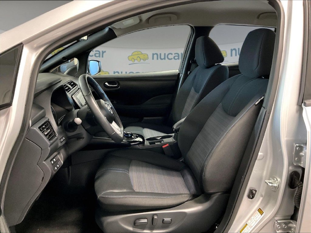 Certified 2025 Nissan Leaf SV Plus FWD image 10