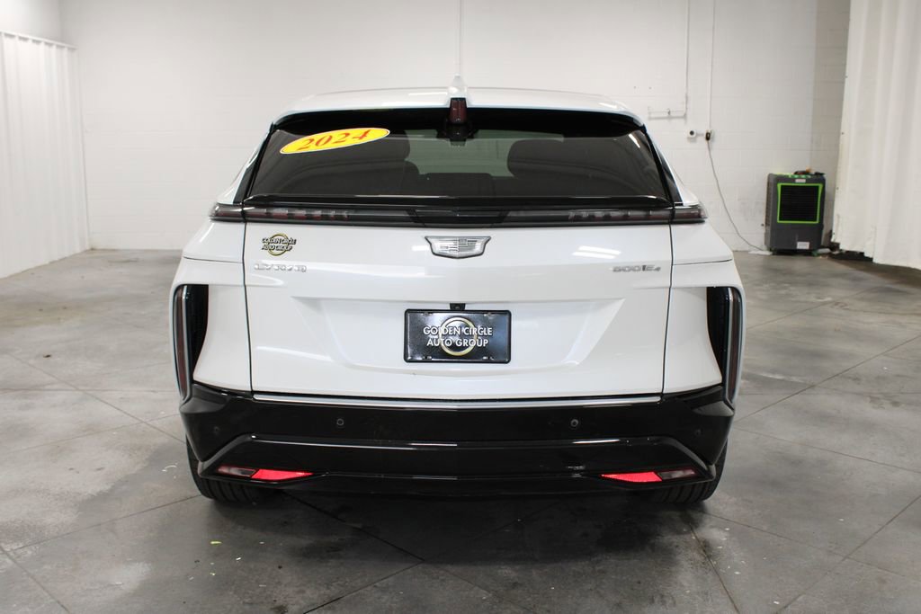 Used 2024 Cadillac Lyriq Luxury image 8