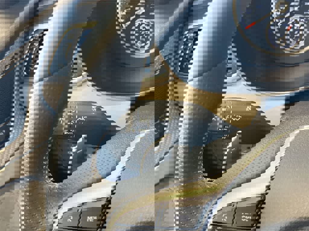 Used 2023 Genesis G70 3.3T w/ Sport Prestige Package image 26