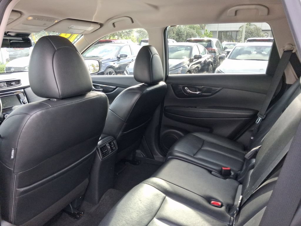 Used 2019 Nissan Rogue SL FWD image 8