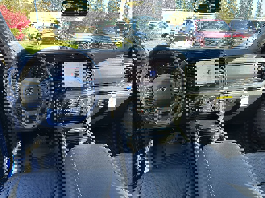 New 2026 Ford F350 Lariat w/ Black Appearance Package image 22