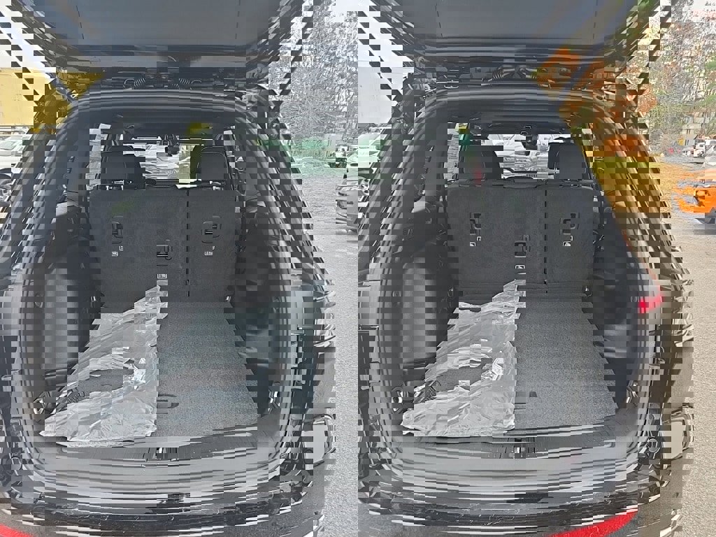 New 2025 Jeep Grand Cherokee Laredo X image 14