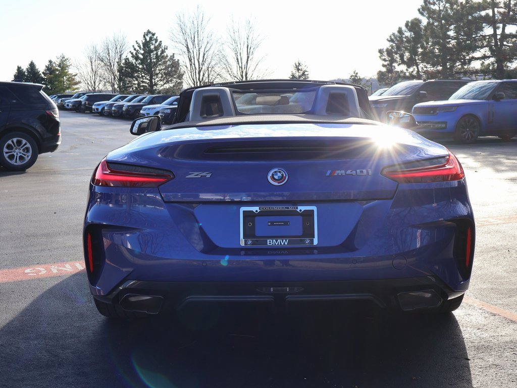 Used 2024 BMW Z4 M40i w/ Premium Package image 6