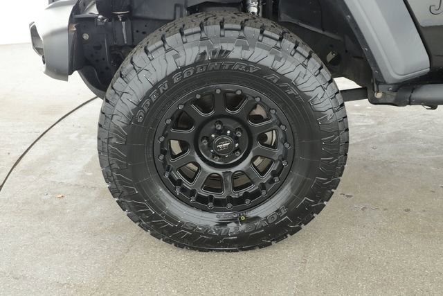 Used 2020 Jeep Gladiator Sport w/ Trailer Tow Package AWD/4WD image 4