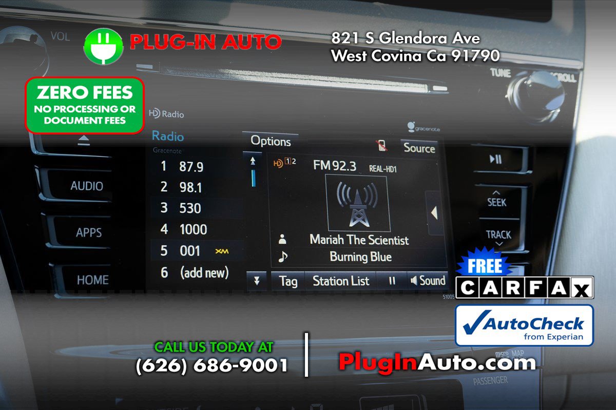 Used 2015 Toyota Prius V Four FWD image 26