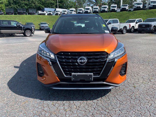 Used 2022 Nissan Kicks SR FWD image 3