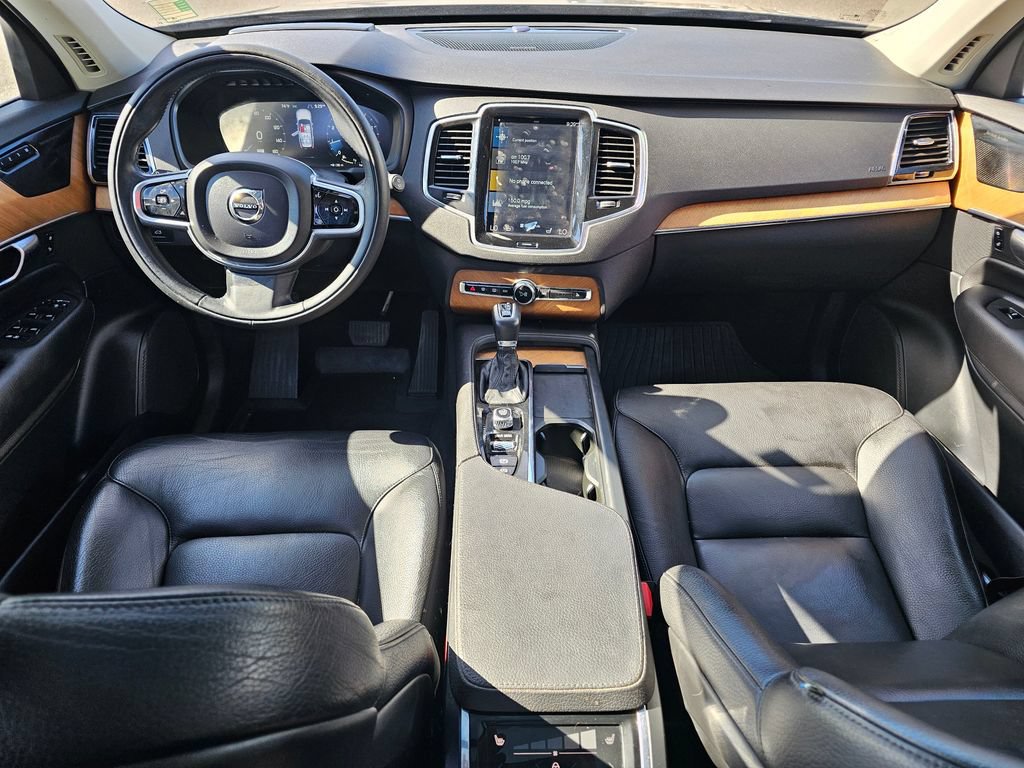 Used 2021 Volvo XC90 T6 Momentum AWD/4WD image 15