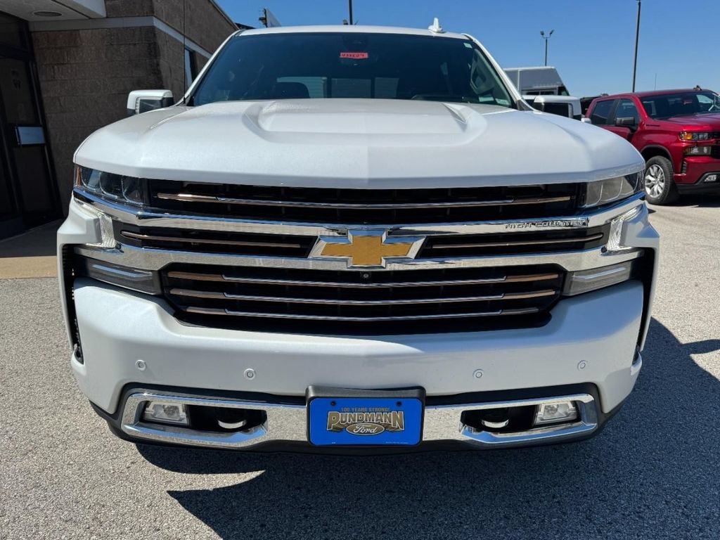 Used 2022 Chevrolet Silverado 1500 High Country w/ Technology Package AWD/4WD image 9