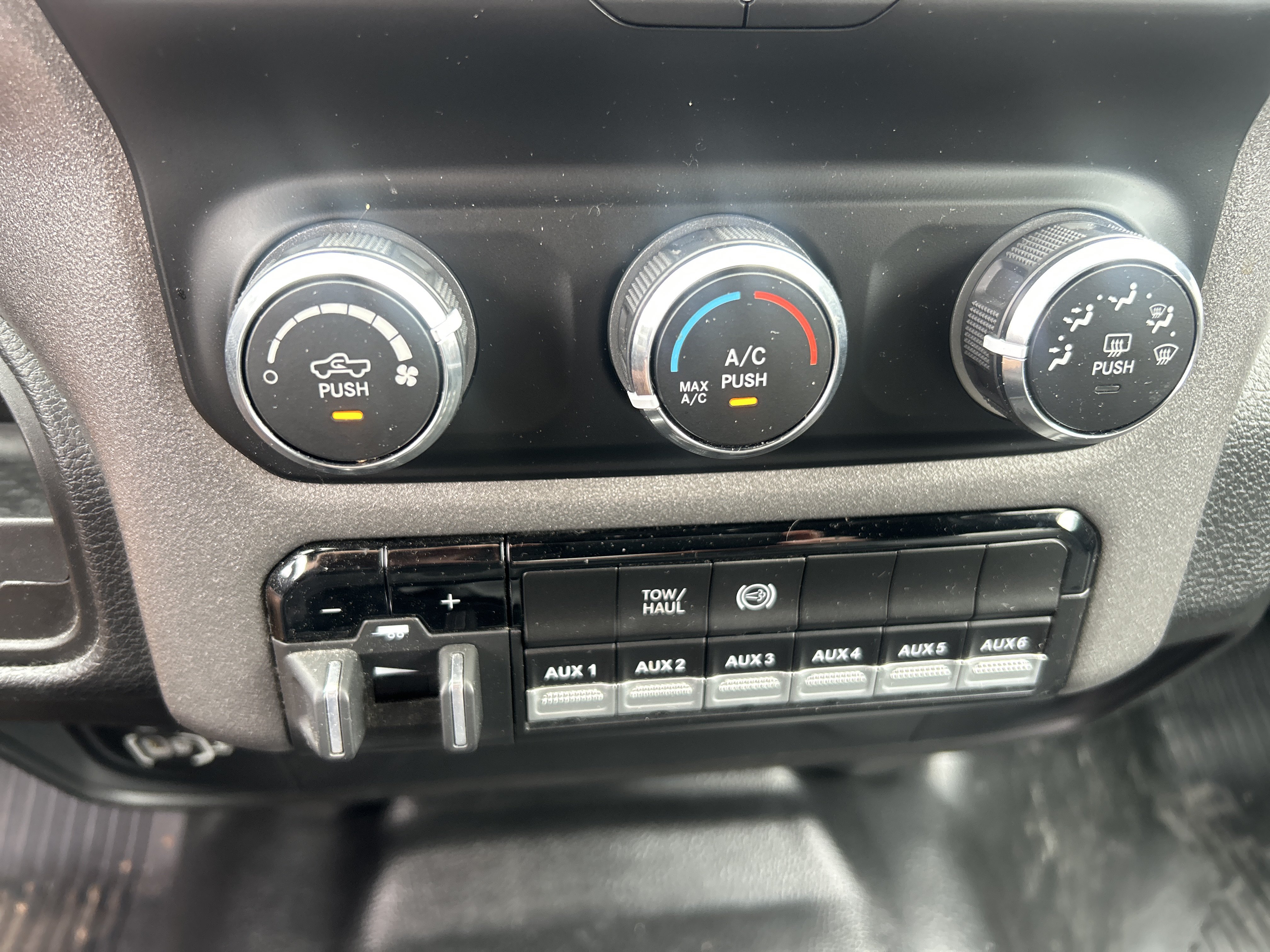 Used 2022 RAM 4500 Tradesman RWD image 20