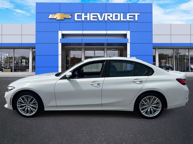 Used 2023 BMW 330i xDrive Sedan w/ Driving Assistance Package image 5