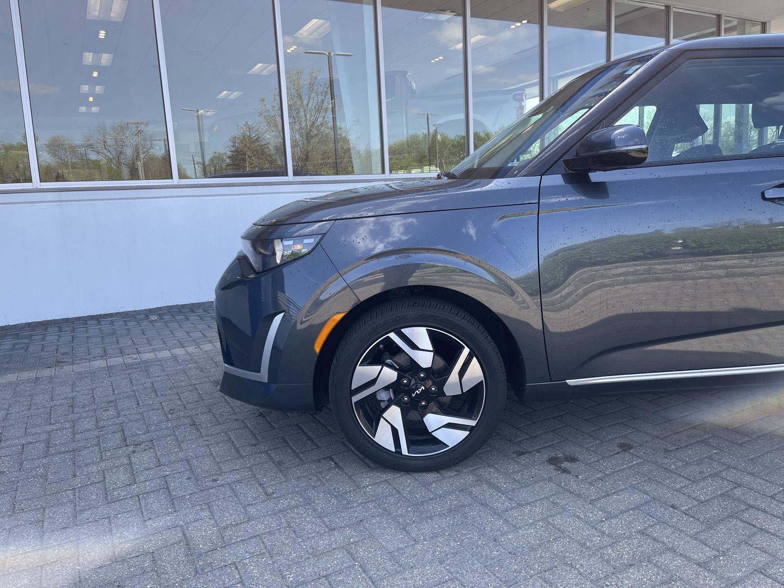 Used 2025 Kia Soul GT-Line FWD image 9