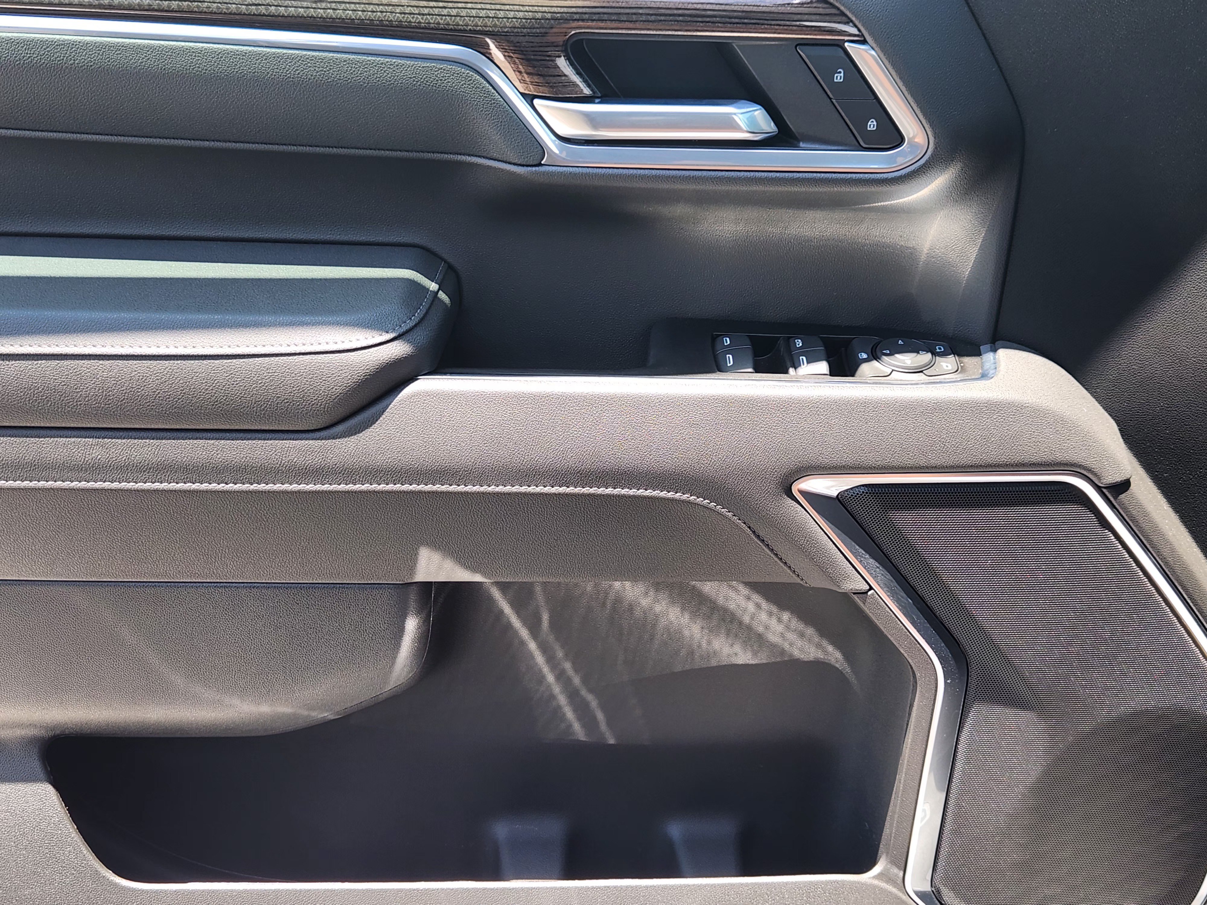 New 2026 Chevrolet Silverado 1500 RST RWD image 17