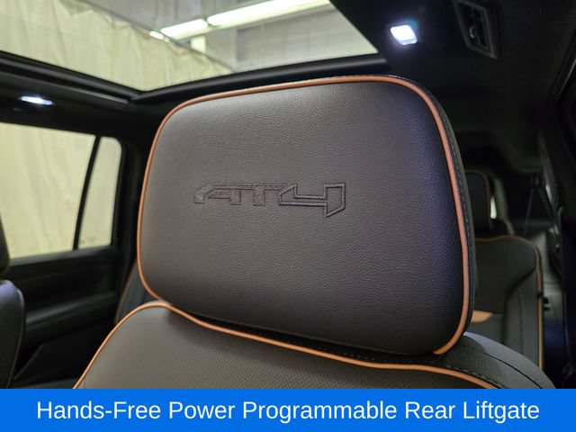 Used 2022 GMC Yukon XL AT4 w/ Technology Package AWD/4WD image 16