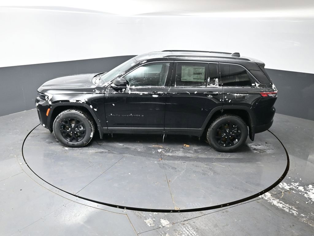 New 2026 Jeep Grand Cherokee Altitude image 34