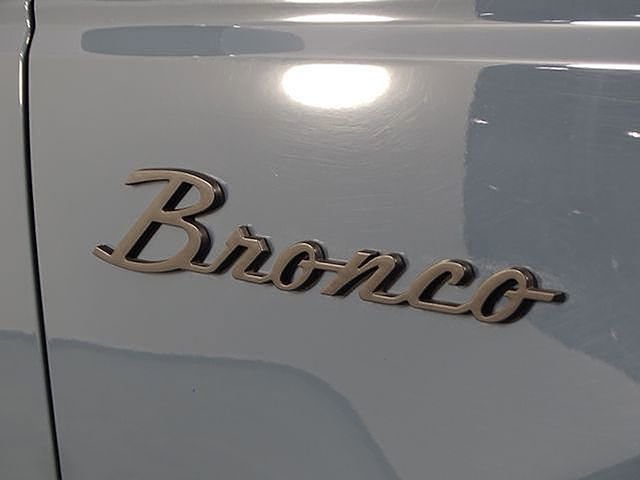 Used 2022 Ford Bronco Outer Banks image 41