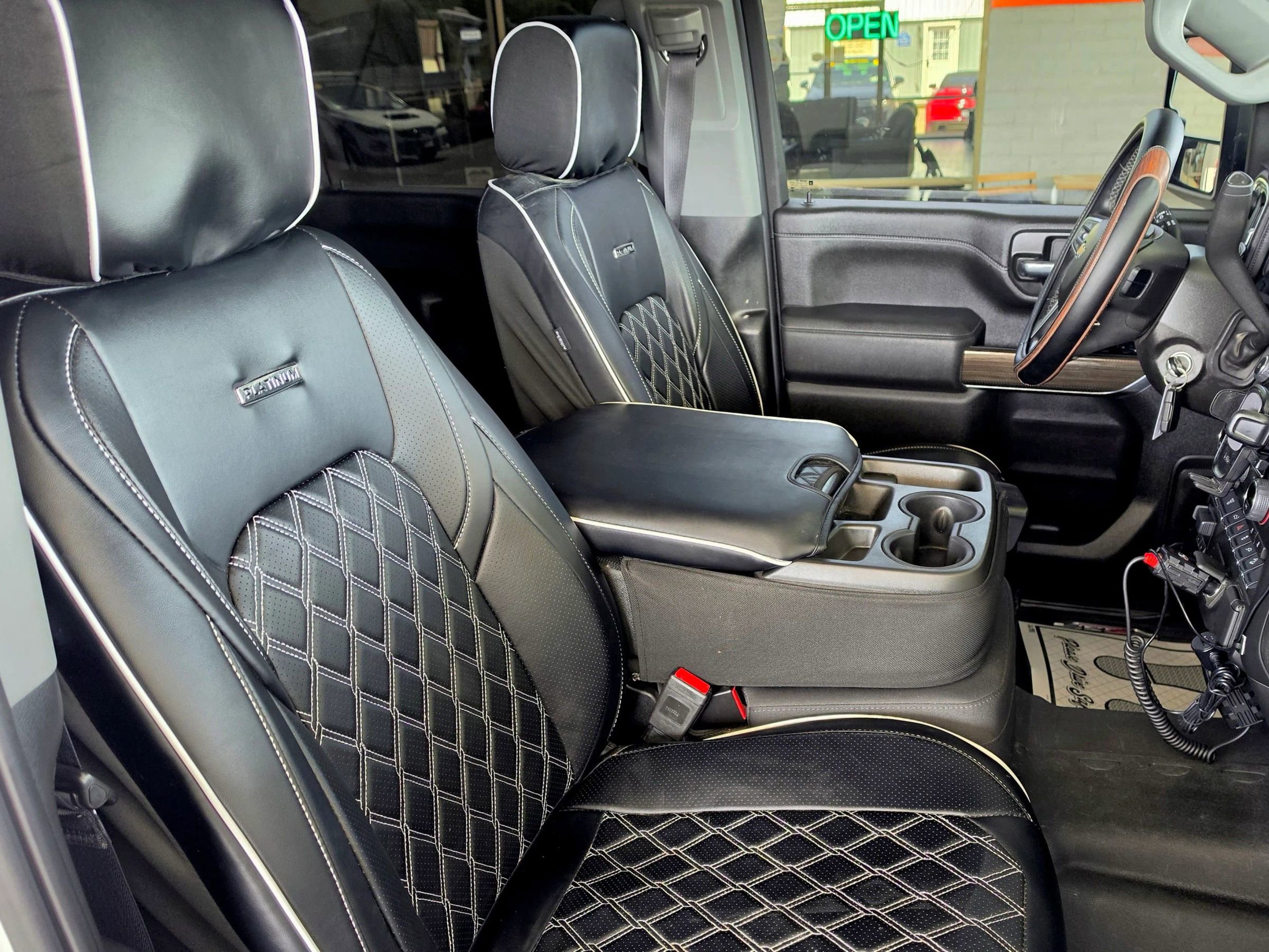 Used 2023 Chevrolet Silverado 2500 LT image 31