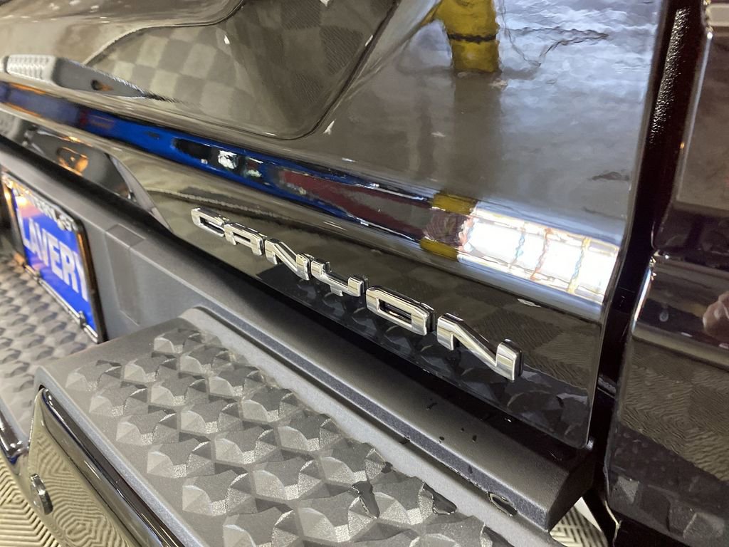 New 2026 GMC Canyon Denali image 33