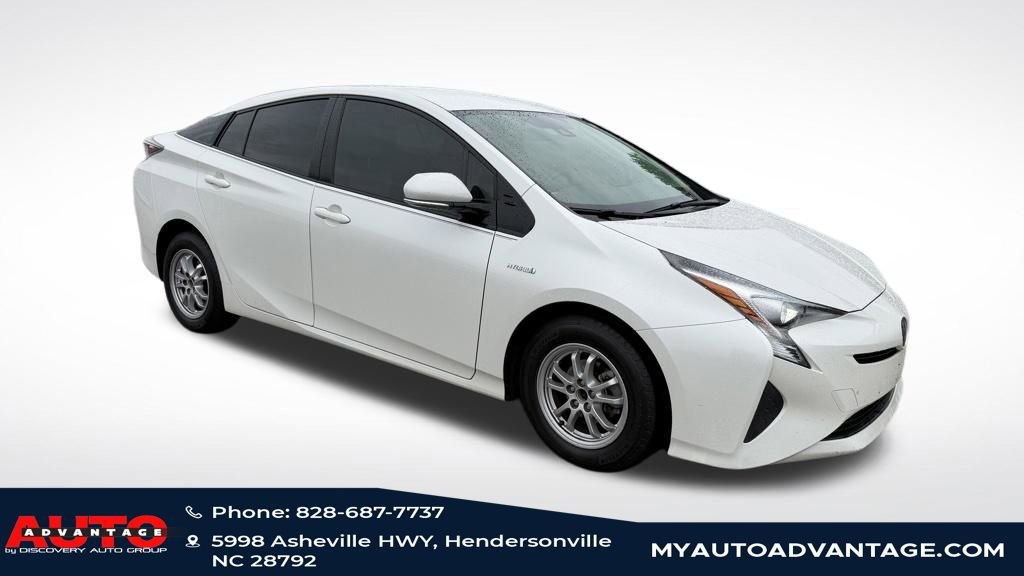 Used 2018 Toyota Prius Two FWD image 2