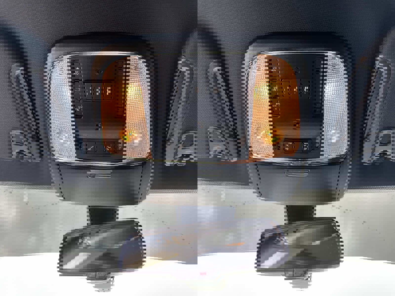 Used 2023 Dodge Charger R/T w/ Plus Group image 46